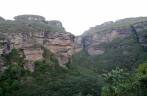 Enormes montanhas do Canyon do 21, em Lençóis, na Chapada Diamantina - BA